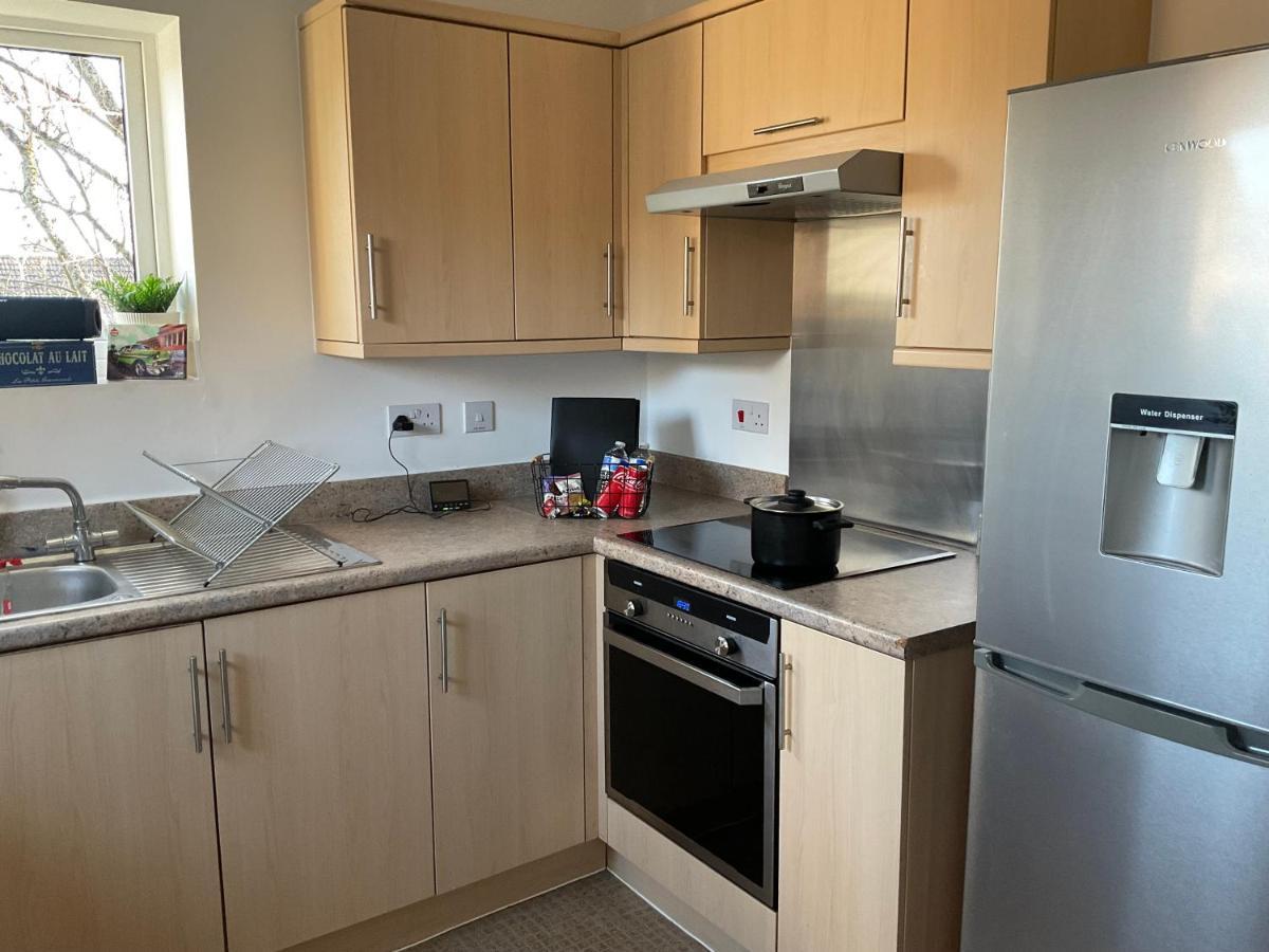 Simple 2-Bedroom 1.5 Bath Apartment In Thornhill Саутгемптон Екстер'єр фото